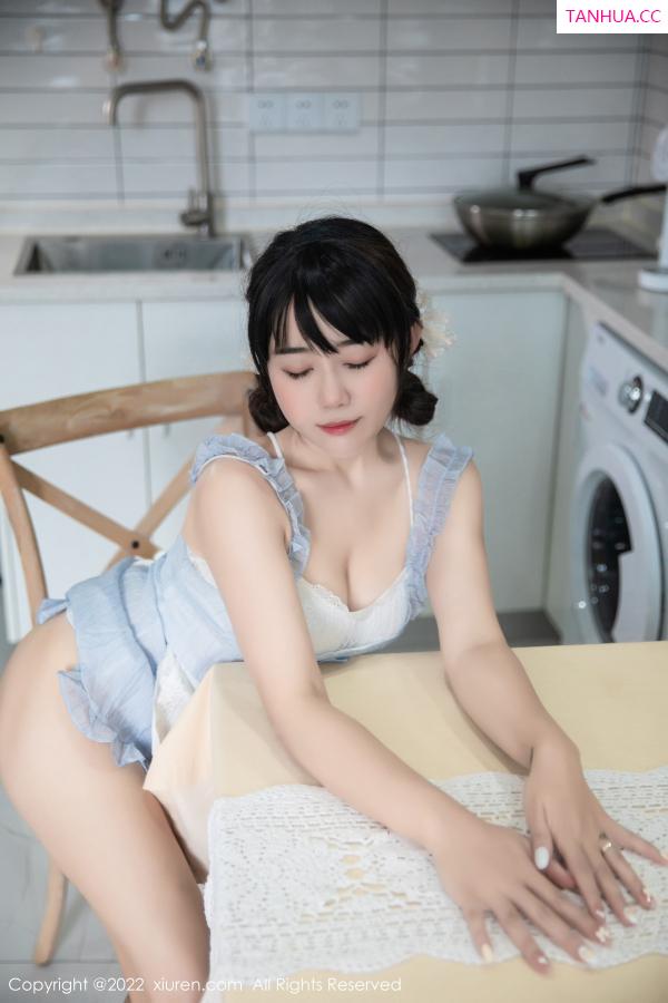   [XiuRen]高清写真图 2022.11.10 No.5834 严利娅Yuliya 丰腴美臀第19张图片